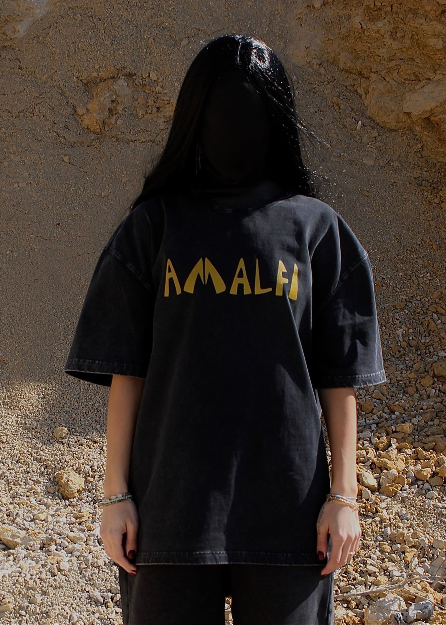 AMALFI WASHED BLACK T-SHIRT